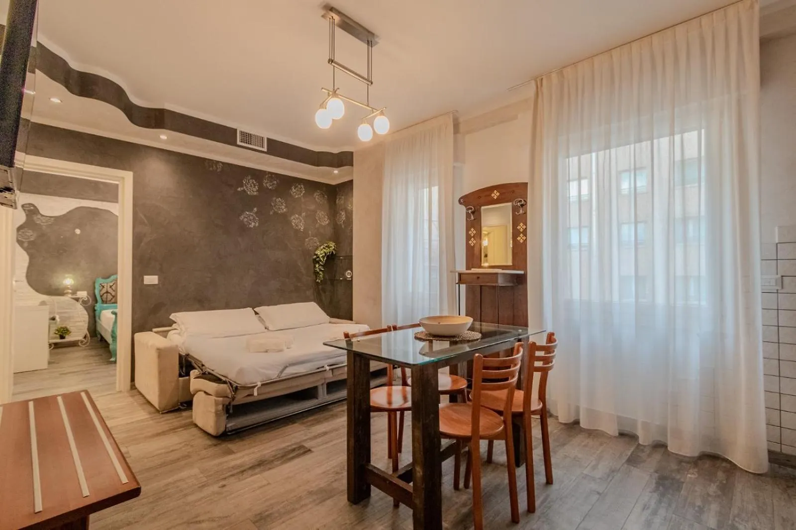 Suites Train Station Mestre Italy